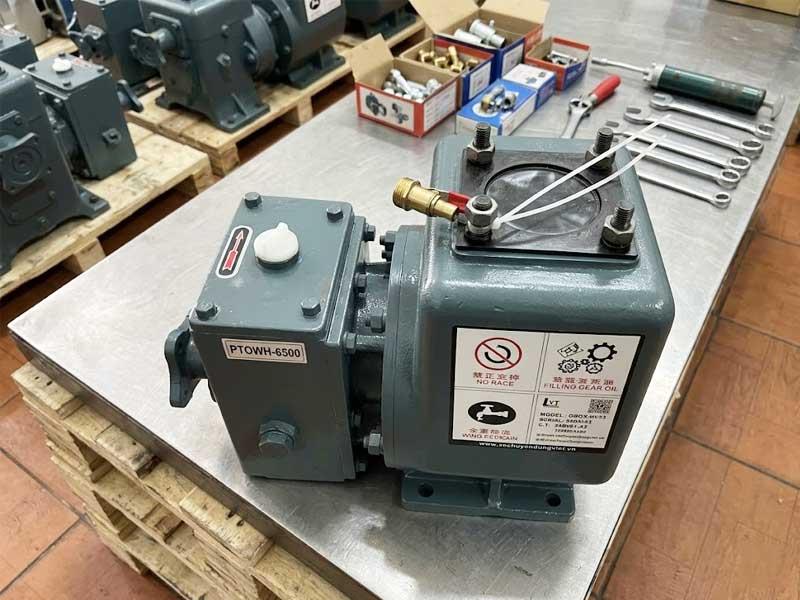 Bí quyết kéo dài tuổi thọ xe phun nước rửa đường: chọn đúng bơm và hệ thống van chất lượng