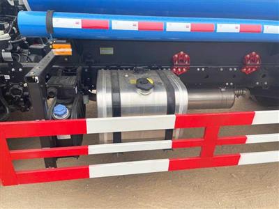 chien than do thi goi ten xe phun nuoc rua duong dongfeng 5 78972