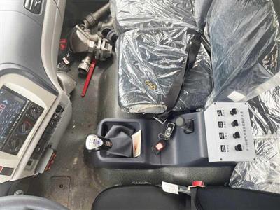chien than do thi goi ten xe phun nuoc rua duong dongfeng 7 76559