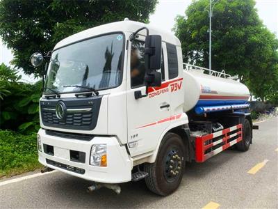 xe o to xi tec phun nuoc rua duong 9 khoi dongfeng 82847