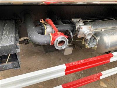 xe phun nuoc rua duong dongfeng 6 khoi euro5 2025 5 32319