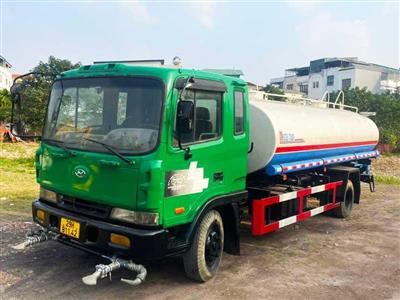 xe phun nuoc rua duong tuoi cay hyundai 13 khoi xe cong trinh cu gia tot 35863